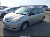TOYOTA SIENNA LE 5TDZK23C38S210264 снимка