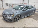 VOLKSWAGEN PASSAT 1.8T R-LINE 1VWDT7A35HC052564 снимка