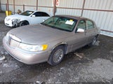 LINCOLN TOWN CAR SIGNATURE 1LNHM82W1YY869805 photo