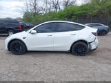 TESLA MODEL Y LONG RANGE DUAL MOTOR ALL-WHEEL DRIVE 7SAYGDEE7NF385207 fotografie