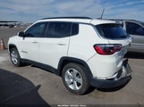 JEEP COMPASS LATITUDE FWD 3C4NJCBBXMT581213 fotografie