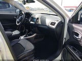 JEEP COMPASS LATITUDE FWD 3C4NJCBBXMT581213 fotografie
