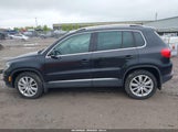 VOLKSWAGEN TIGUAN SE WVGBV7AX3GW519044 fotografie