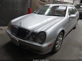 MERCEDES-BENZ CLK 320 WDBLJ65GX1T091389 photo