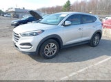 HYUNDAI TUCSON SE KM8J2CA44JU644303 снимка