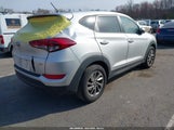 HYUNDAI TUCSON SE KM8J2CA44JU644303 снимка