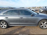 VOLKSWAGEN PASSAT 2.5L SE 1VWBP7A36DC149410 снимка