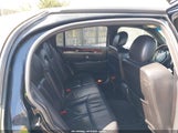 LINCOLN TOWN CAR SIGNATURE LIMITED 2LNBL8CVXAX615692 photo