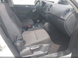 VOLKSWAGEN TIGUAN 2.0T/2.0T S WVGBV7AX8HK054298 снимка