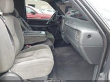 CHEVROLET SILVERADO 1500 LS 1GCEC14T0YZ352056 снимка