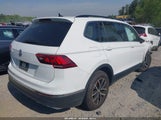 VOLKSWAGEN TIGUAN 2.0T SE/2.0T SE R-LINE BLACK/2.0T SEL 3VV3B7AX7MM080266 photo