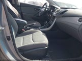HYUNDAI ELANTRA SE 5NPDH4AE5GH675514 снимка
