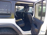 JEEP WRANGLER UNLIMITED SAHARA 4X4 1C4HJXEGXLW118444 fotografie