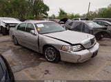 LINCOLN TOWN CAR SIGNATURE LIMITED 2LNHM82V98X652123 photo