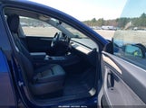 TESLA MODEL Y LONG RANGE DUAL MOTOR ALL-WHEEL DRIVE 7SAYGDEE7RA240977 fotografie