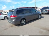 TOYOTA SIENNA XLE V6 7 PASSENGER AUTO ACCESS SEAT/XLE V6 8 PASSENGER 5TDYK3DC2ES438980 снимка