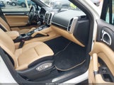PORSCHE CAYENNE PLATINUM EDITION WP1AA2A27ELA09019 снимка