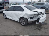VOLKSWAGEN JETTA 1.4T S 3VW2B7AJ9HM327649 снимка