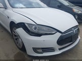 TESLA MODEL S P85 5YJSA1H16EFP32585 fotografie