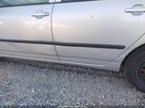 TOYOTA COROLLA CE 1NXBR32E96Z623610 снимка