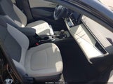 TOYOTA COROLLA LE 5YFEPMAE3NP339299 снимка