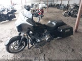 HARLEY-DAVIDSON FLHX 1HD1KB413AB674189 снимка