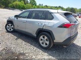 TOYOTA RAV4 XLE 2T3W1RFV1KW006340 снимка