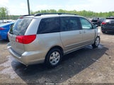 TOYOTA SIENNA LE 5TDKK4CC0AS325830 снимка