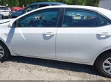 TOYOTA COROLLA L 2T1BURHE0FC270457 снимка