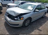 VOLKSWAGEN PASSAT 1.8T WOLFSBURG EDITION 1VWAT7A34EC072982 photo