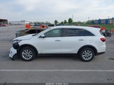 KIA SORENTO 3.3L LX 5XYPGDA57KG487111 photo
