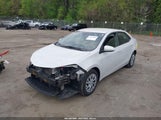 TOYOTA COROLLA LE 5YFBURHE6JP848067 снимка