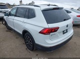 VOLKSWAGEN TIGUAN 2.0T SE/2.0T SE R-LINE BLACK/2.0T SEL 3VV3B7AX9MM091043 photo