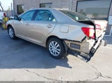 TOYOTA CAMRY LE 4T1BF1FKXCU035370 снимка