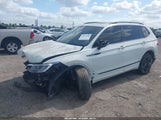VOLKSWAGEN TIGUAN 2.0T SE R-LINE BLACK 3VVCB7AX5NM040222 снимка