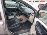 DODGE GRAND CARAVAN SXT 2C4RDGCG2HR842871 снимка