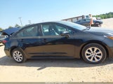 TOYOTA COROLLA LE 5YFEPMAE6NP360972 снимка