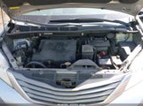 TOYOTA SIENNA XLE V6 5TDYK3DC1BS142229 снимка