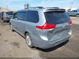 TOYOTA SIENNA XLE V6 5TDYK3DC1BS142229 снимка