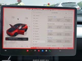 TESLA MODEL Y PERFORMANCE DUAL MOTOR ALL-WHEEL DRIVE 7SAYGDEF6NF511436 fotografie