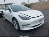 TESLA MODEL 3 LONG RANGE DUAL MOTOR ALL-WHEEL DRIVE 5YJ3E1EB8NF195708 снимка