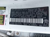TOYOTA COROLLA LE 2T1BURHE4FC401440 снимка