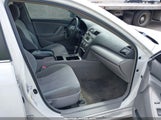 TOYOTA CAMRY LE 4T1BF3EK6BU664491 снимка
