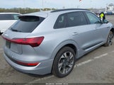 AUDI E-TRON PREMIUM QUATTRO WA1AAAGE3NB033122 снимка