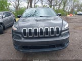 Jeep Cherokee Latitude 1C4PJMCS2EW184622 снимка