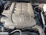 TOYOTA TUNDRA SR5 5.7L V8 5TFDW5F18JX748159 снимка
