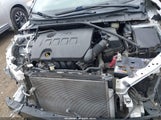 TOYOTA COROLLA LE 2T1BURHE9JC078723 снимка