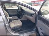 HYUNDAI ELANTRA SE 5NPD74LF9HH112492 снимка