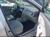 TOYOTA COROLLA LE 1NXBU4EE3AZ340371 снимка