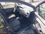 TOYOTA YARIS L VNKKTUD32FA047097 снимка